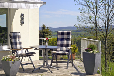Blick von der Terrasse Blick von der Terrasse in die Weite der Landschaft